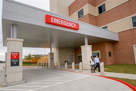 utmb emergency room league city.